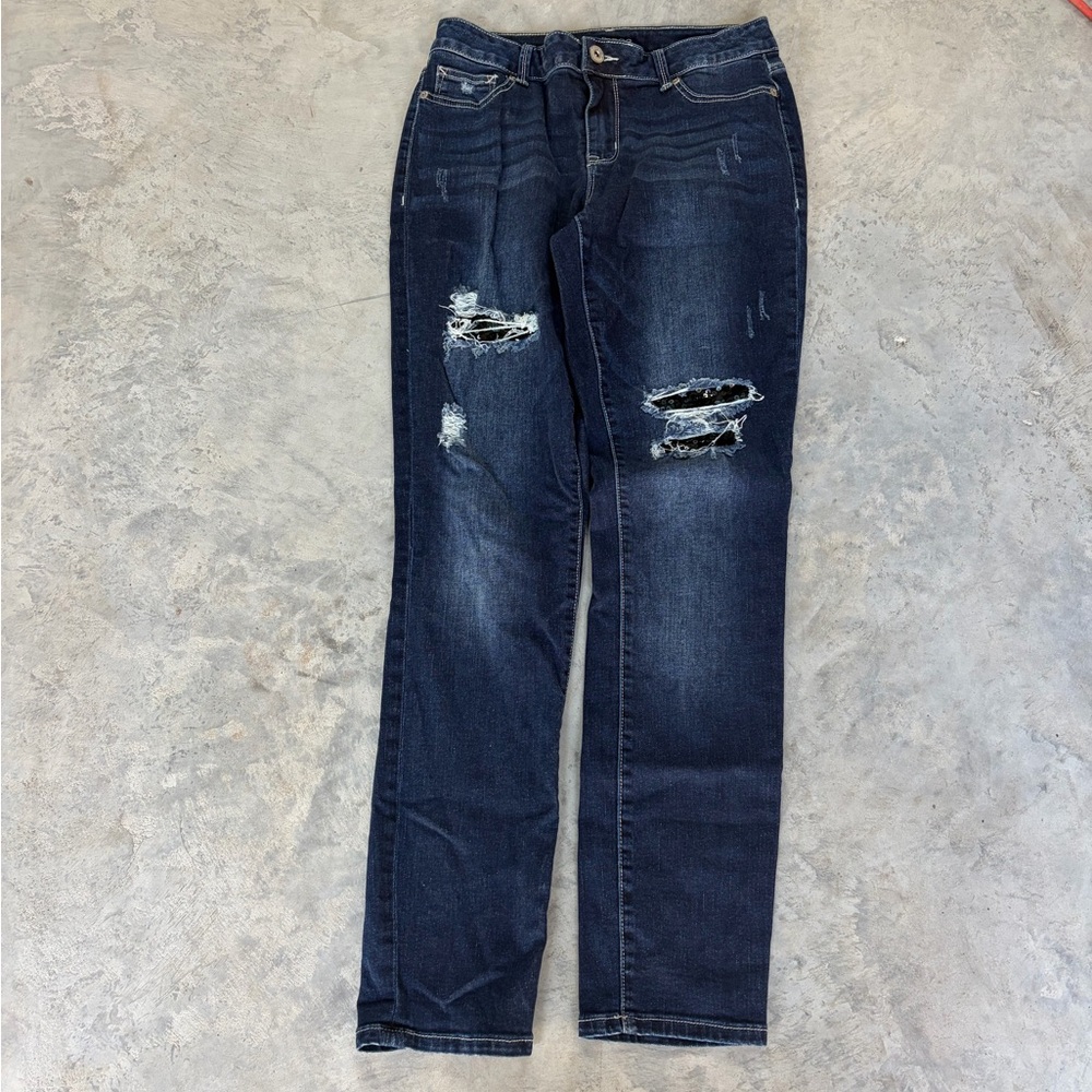 Maurice’s Dark Wash Distressed Jeans M-Reg